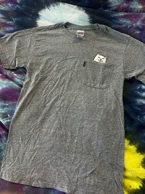 Gray ripndip Pocket Tee with Cat Embroidery